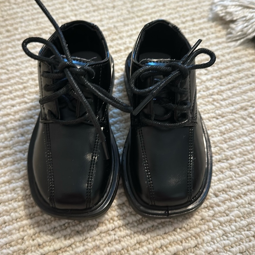 New Without Tags Toddler Boys Black Dress Shoes Size 6, Deer Stags